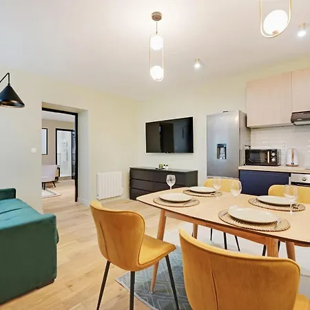 Superb 4 People Center Of Paris